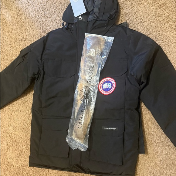 Canada goose expedition heritage parka size - Picture 2 of 4